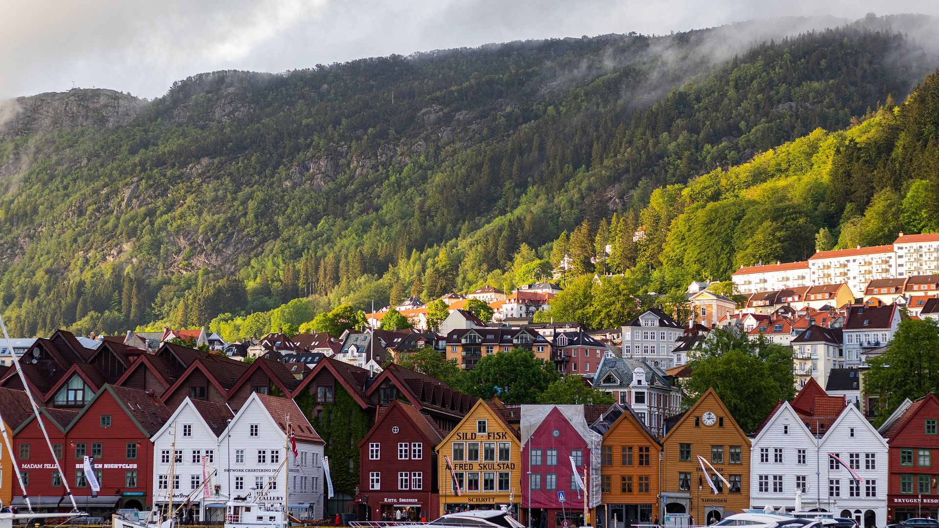 Unihouse buduje budynek modułowy wielorodzinny w Oslo