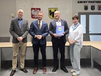 Podpisaliśmy umowę na realizację czterech wielorodzinnych budynków komunalnych przy ul. Piaskowej w Wasilkowie